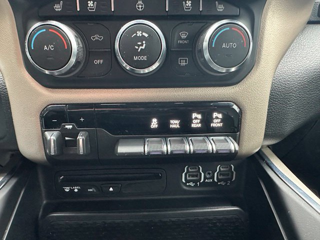 Used 2019 RAM 1500 Laramie w/ Sport Appearance Package AWD/4WD image 25