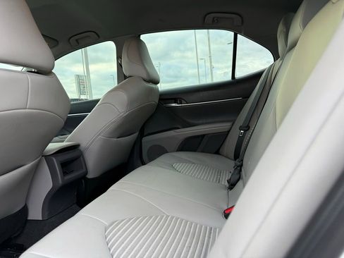 Used 2024 Toyota Camry SE image 23