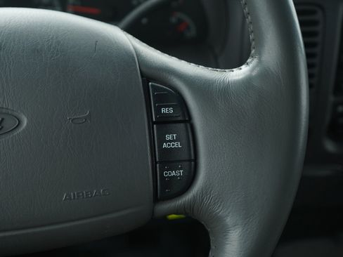 Used 2001 Ford F150 XLT image 26