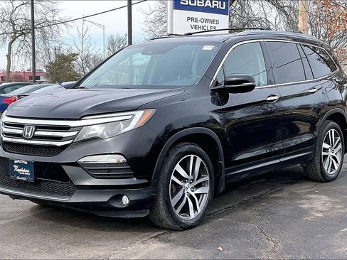 Used 2016 Honda Pilot Touring image 15