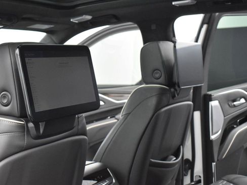 Used 2023 Cadillac Escalade Sport Platinum w/ LPO, ONYX Package AWD/4WD image 33