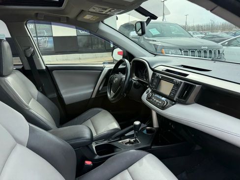 Used 2014 Toyota RAV4 Limited image 26