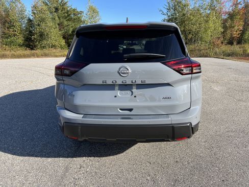 New 2026 Nissan Rogue SV image 6