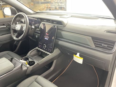 New 2026 GMC Terrain AT4 w/ Technology Package II image 29