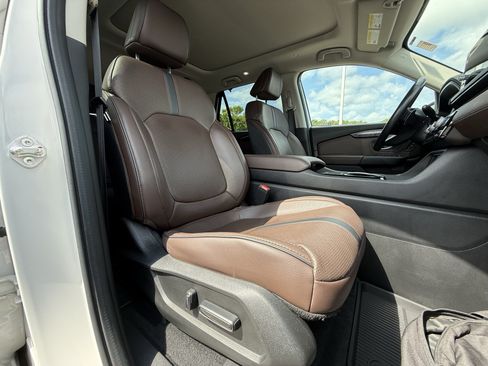Used 2023 Honda Pilot Elite image 36