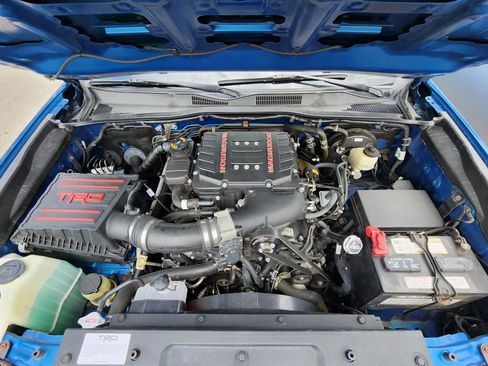 Used 2016 Toyota Tacoma TRD Sport w/ Towing Package AWD/4WD image 21