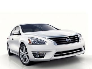 Used 2015 Nissan Altima 2.5 SL w/ Moonroof Package FWD video 1