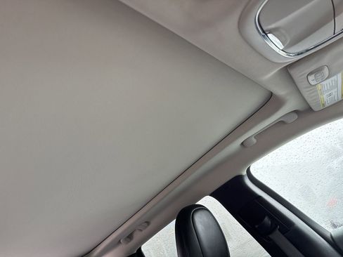 Used 2016 Jeep Cherokee Overland image 14