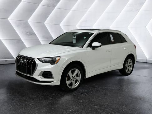 Used 2021 Audi Q3 2.0T Premium image 3