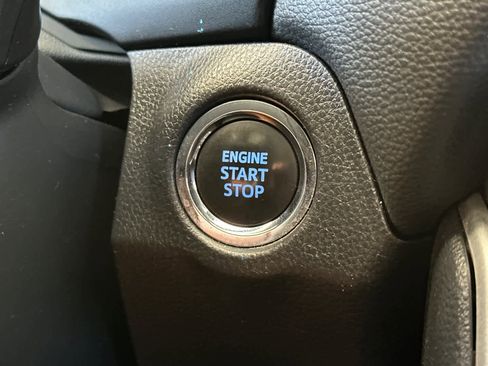 Used 2022 Toyota RAV4 XLE image 24