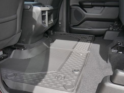 New 2026 RAM 1500 4x4 Crew Cab image 22