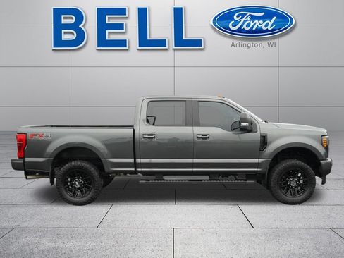 Used 2019 Ford F250 Lariat w/ Lariat Ultimate Package AWD/4WD image 2