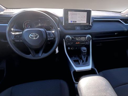 Used 2025 Toyota RAV4 LE image 7