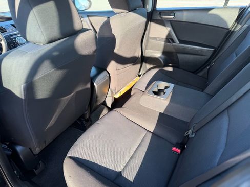 Used 2011 MAZDA MAZDA3 i Touring image 8