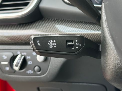 Used 2024 Audi SQ5 Prestige image 40