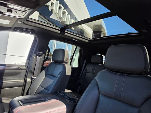 Used 2023 Chevrolet Tahoe RST AWD/4WD image 26