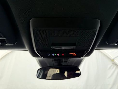 New 2025 Chevrolet Blazer EV LT image 35