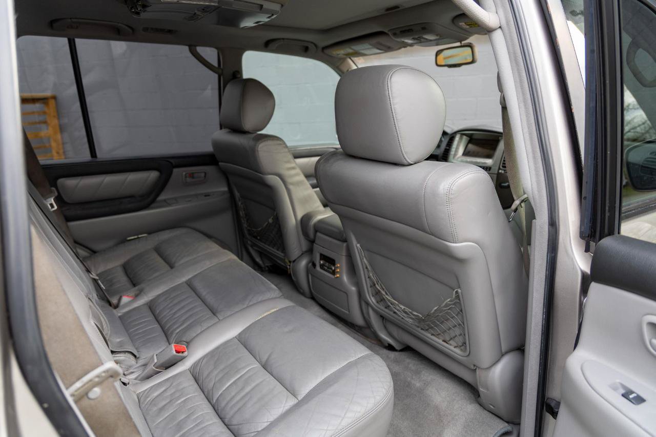 Used 2006 Toyota Land Cruiser AWD/4WD image 8