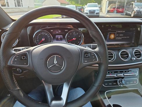 Used 2017 Mercedes-Benz E 400 4MATIC Wagon image 13
