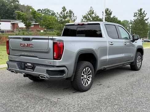 Used 2023 GMC Sierra 1500 AT4 w/ AT4 Premium Package AWD/4WD image 3