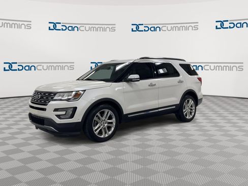Used 2016 Ford Explorer Limited w/ Equipment Group 301A image 4