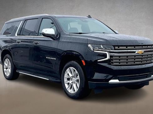Used 2024 Chevrolet Suburban Premier AWD/4WD image 10