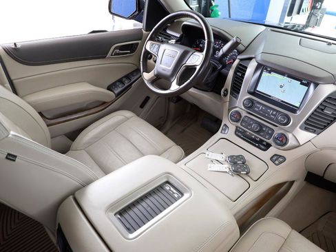 Used 2019 GMC Yukon Denali w/ Denali Ultimate Package AWD/4WD image 15