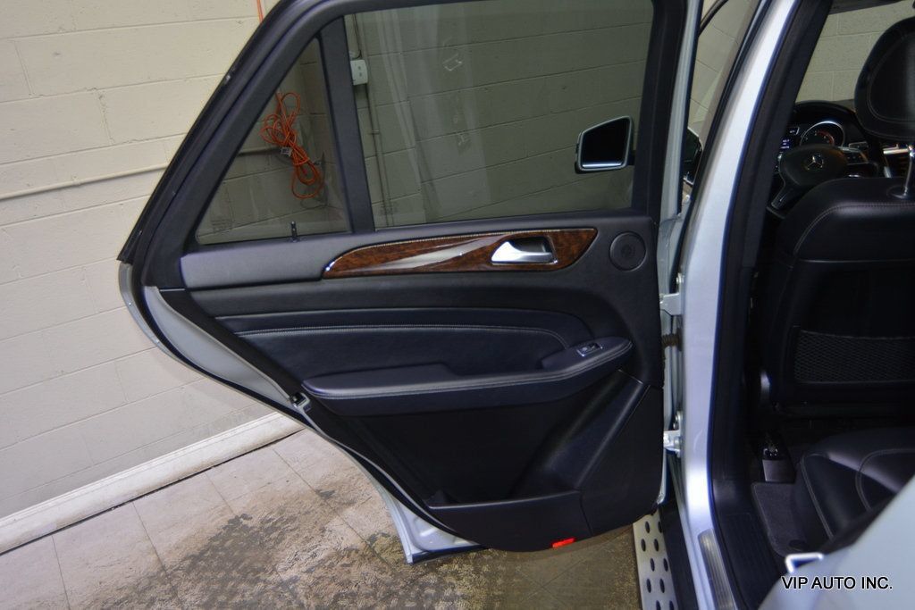 Used 2012 Mercedes-Benz ML 350 BlueTEC 4MATIC image 9