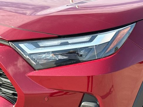 Used 2023 Toyota RAV4 XLE Premium FWD image 4