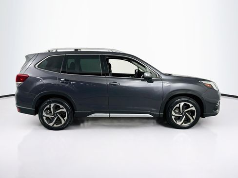Used 2023 Subaru Forester Touring AWD/4WD image 4