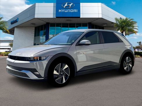 New 2026 Hyundai Ioniq 5 SEL image 2