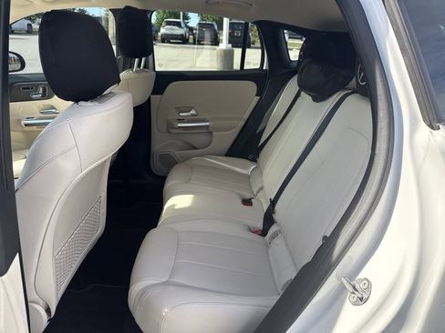 Used 2022 Mercedes-Benz GLA 250 image 27