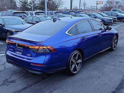 Used 2023 Honda Accord Sport image 6