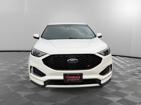 Used 2023 Ford Edge ST image 2