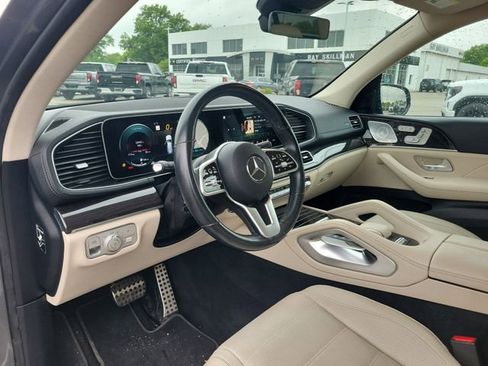 Used 2021 Mercedes-Benz GLS 580 4MATIC image 15