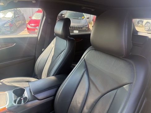 Used 2018 Lincoln MKX Reserve AWD/4WD image 19