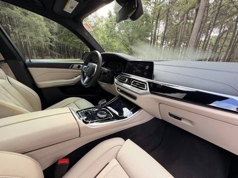 Used 2020 BMW X5 M50i w/ Executive Package AWD/4WD image 21