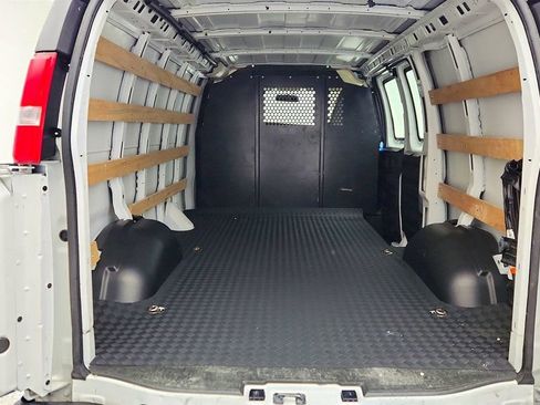 Used 2024 Chevrolet Express 2500 w/ Driver Convenience Package RWD image 16