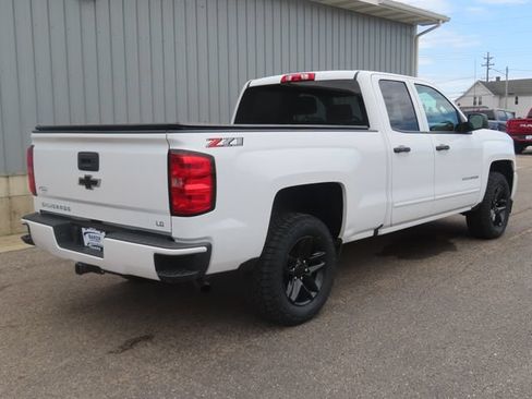 Used 2019 Chevrolet Silverado 1500 LT w/ All Star Edition AWD/4WD image 3
