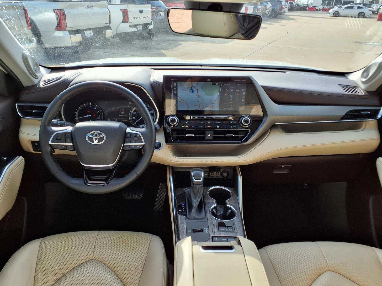 Certified 2021 Toyota Highlander Limited FWD image 10