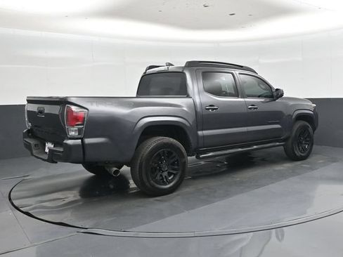 Used 2018 Toyota Tacoma SR w/ SR Convenience Package RWD image 21