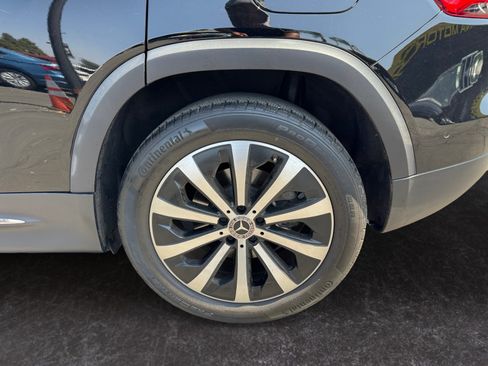 Used 2022 Mercedes-Benz GLB 250 w/ Premium Package Lite image 14