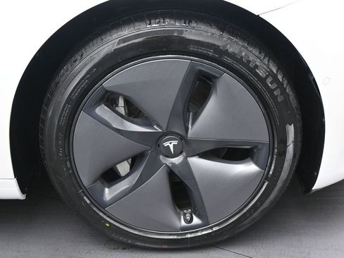 Used 2021 Tesla Model 3 Long Range image 34