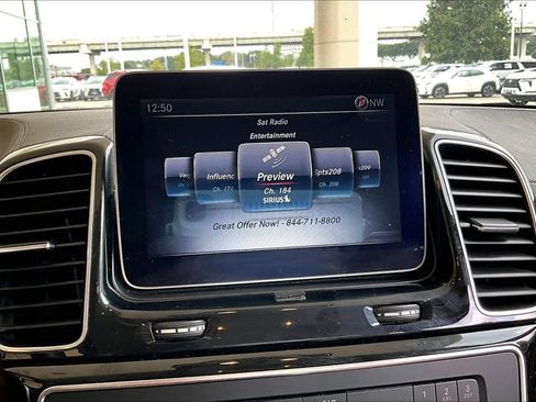 Used 2017 Mercedes-Benz GLS 450 4MATIC image 32