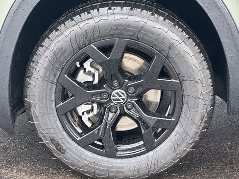 New 2026 Volkswagen Atlas Peak Edition AWD/4WD image 6