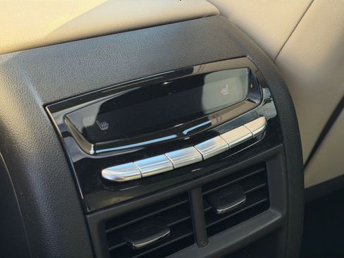 Used 2024 Cadillac XT5 Sportv image 21