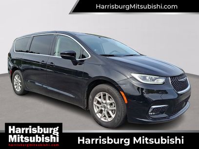 Used 2024 Chrysler Pacifica Touring-L