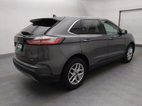 Used 2024 Ford Edge SEL image 10