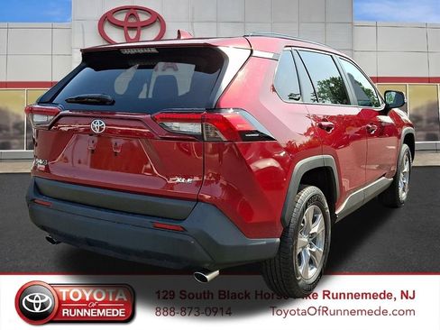 Certified 2025 Toyota RAV4 XLE FWD image 6