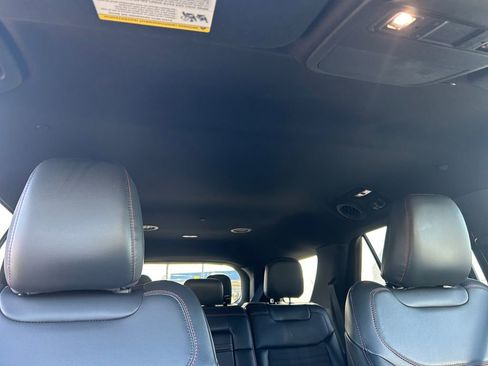 Used 2025 Ford Explorer ST-Line w/ ST-Line Street Pack image 27